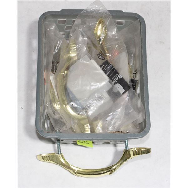 TRAY OF BRASS FINISH CABINET PULLS