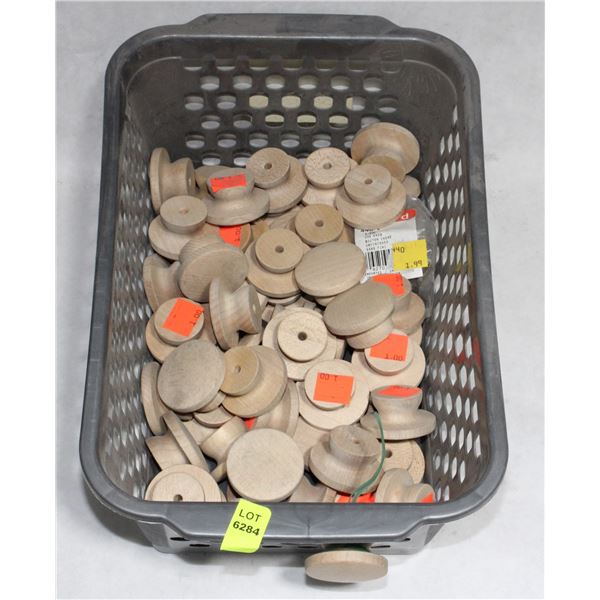 TRAY OF WOOD CABINET KNOBS