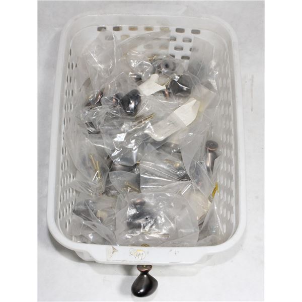 TRAY OF BRASS FINISH CABINET KNOBS