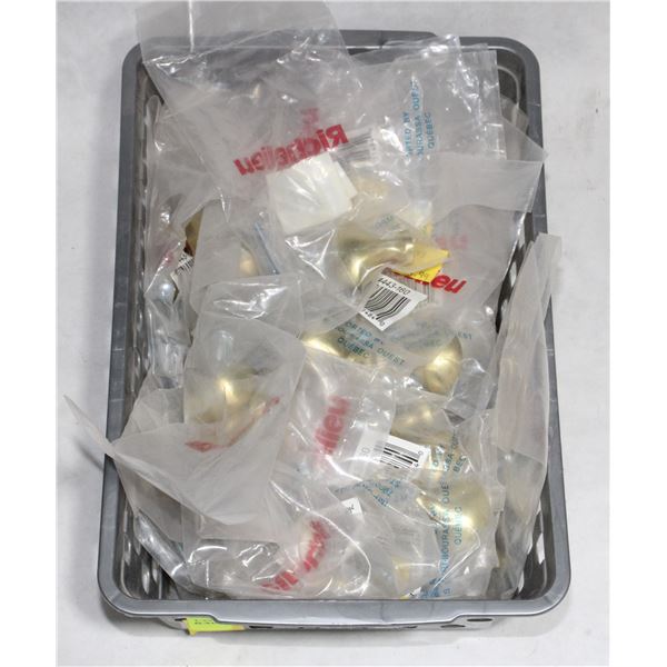 TRAY OF GOLD FINISH CABINET KNOBS