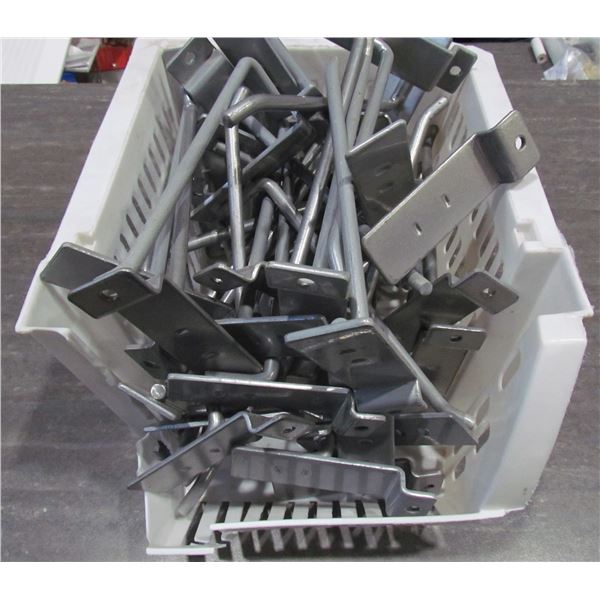 40, 6" HOOKS SLAT WALL