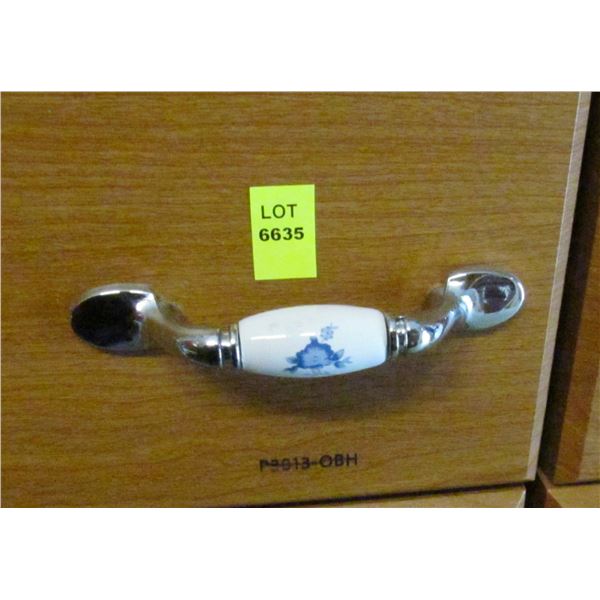 CHROME/PORCELAIN PULL 3' BLUE FLOWER