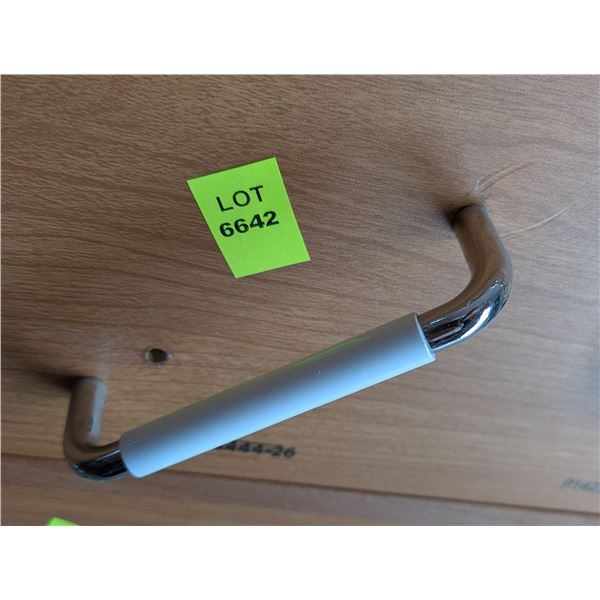 CHROME PULL WHITE CENTER 3 3/4 '