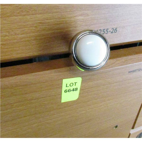 CHROME KNOB WHITE CENTER