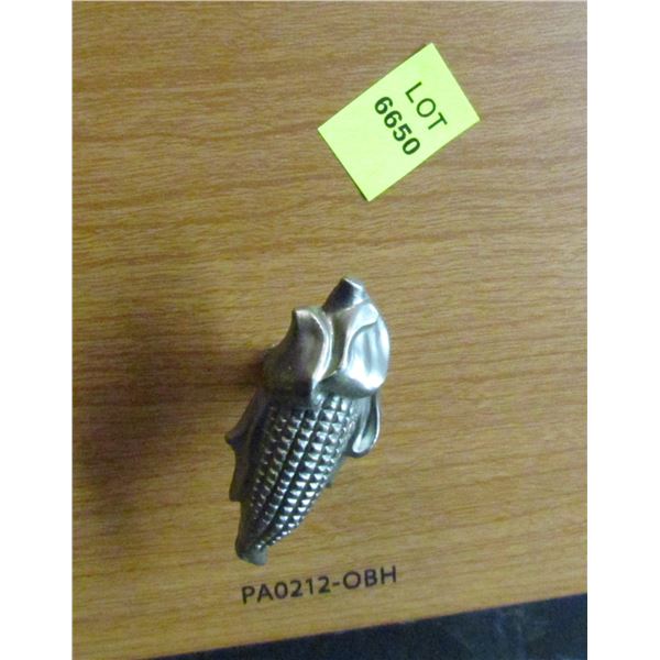 CABINET KNOB - CORN  BRUSHED NICKEL