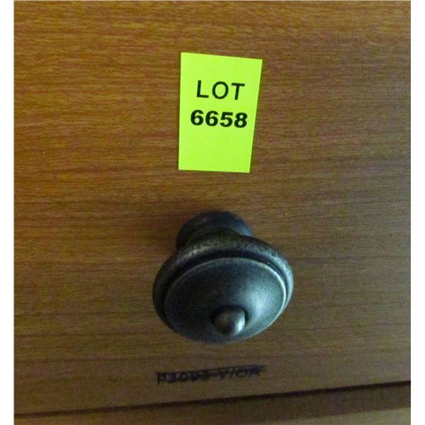 AGED SILVER KNOB