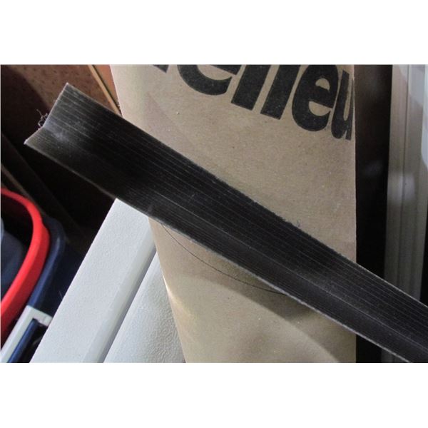 BROWN RUBBER CORNER MOLDING 1/2' X 1/2'  12 FT
