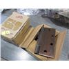 Image 1 : 2 SETS OF 4 1/2 INCH HINGE SETS