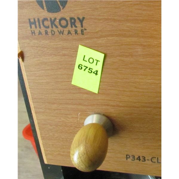 BRUSHED NICKEL CLEAR OAK KNOBS