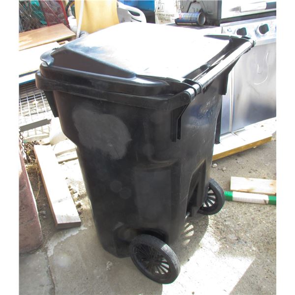 ROLLING GARBAGE BIN