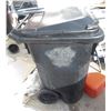 Image 1 : ROLLING GARBAGE BIN