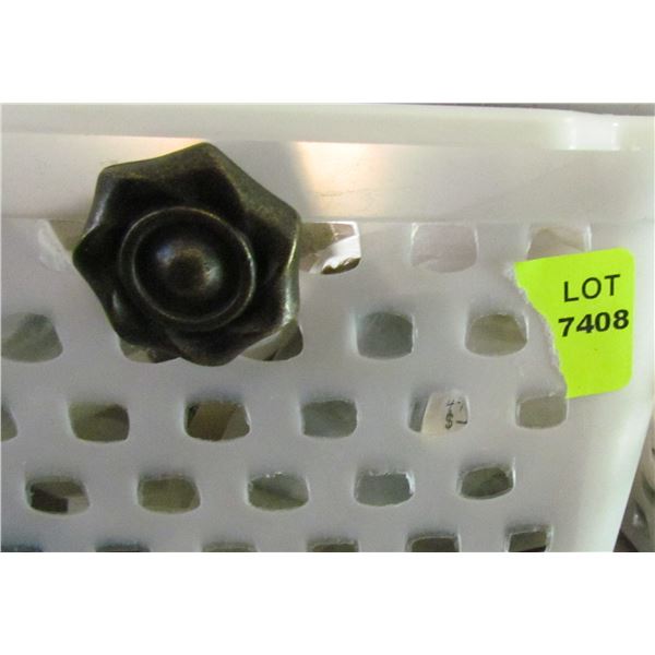 WINDOVER ANTIQUE FINISH KNOBS LARGE QUANTITY