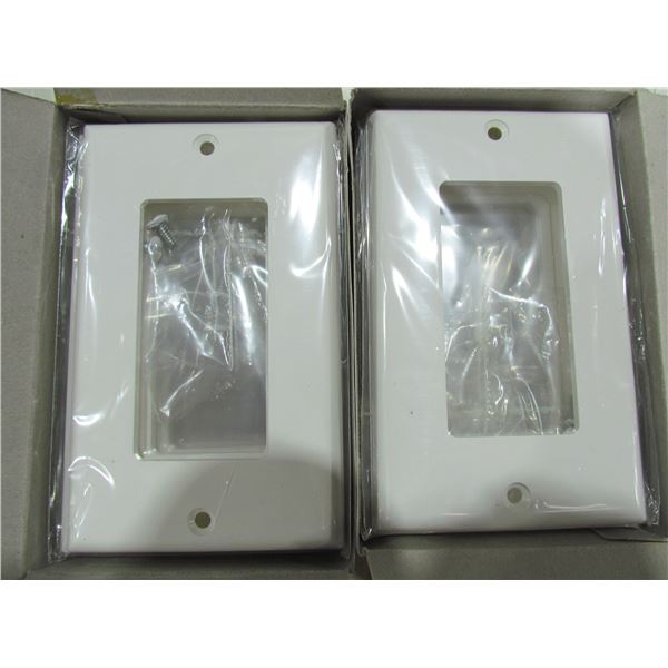 2 BOXES OF 10 EACH SINGLE DECORA PLATES