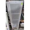 Image 1 : 3  30'X6' WALL GRILLES