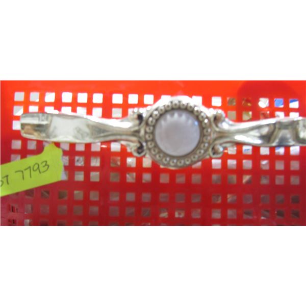 BRIGHT BRASS WITH BONE INSET 3" PULLS