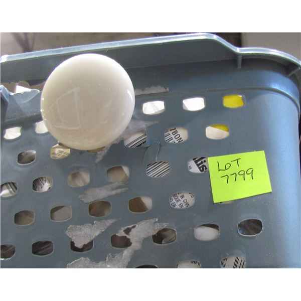 LARGE QUANTITY OF BONE PORCELAIN KNOBS