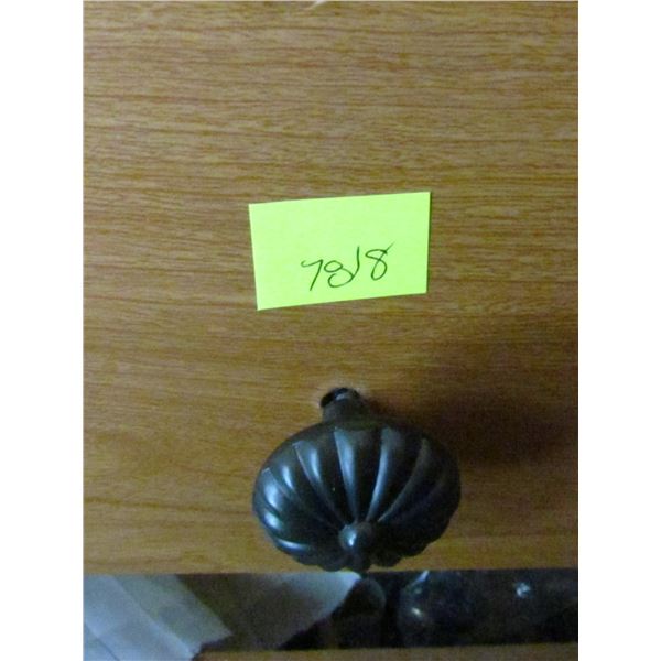 MATTE BLACK KNOBS 1 1/4 DIA.