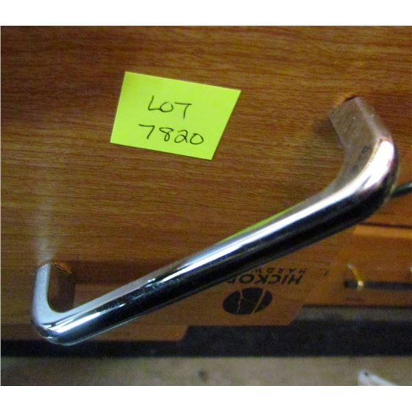 CHROME AND BLACK PULLS