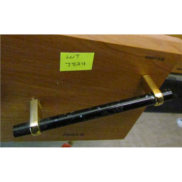 BLACK SPECKLED PULL 3 3/4' WITH BRASS