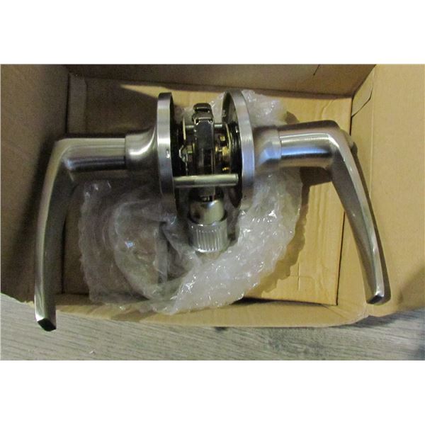 TAYMOR SATIN NICKEL PRIVACY LEVER HANDLE