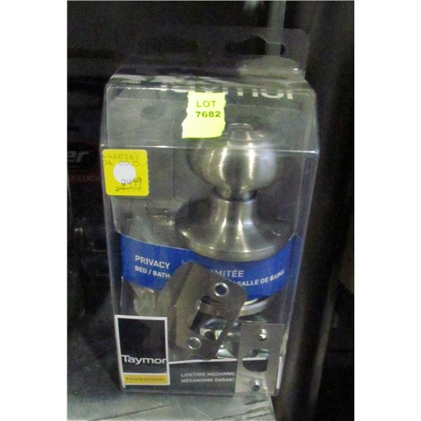TAYMOR SATIN NICKEL DOOR KNOB