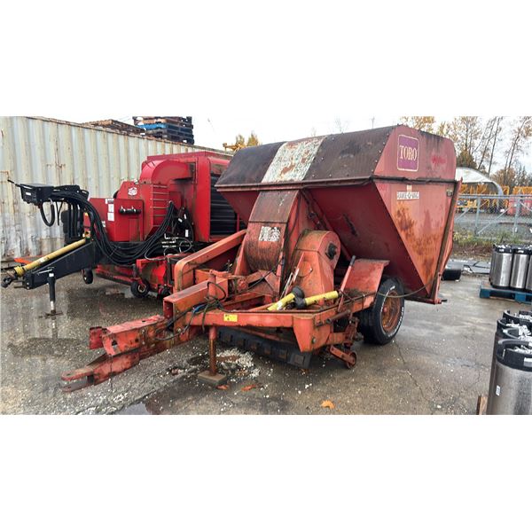 1993 TORO RAKE-O-VAC, RED, VIN 0717430143,