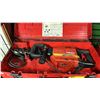 Image 2 : HILTI TE 905 ELECTRIC DEMOLITION HAMMER IN A HARD TRANSPORT CASE