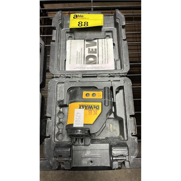 DEWALT DW088 LASER LEVEL IN A HARD TRANSPORT CASE