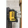 Image 2 : DEWALT DW089 3 BEAM LINE LASER LEVEL IN A HARD TRANSPORT CASE