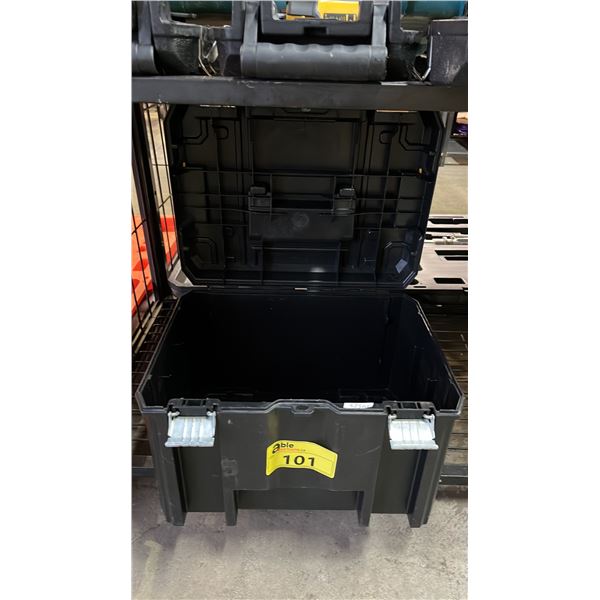 DEWALT PLASTIC TOOL CHEST