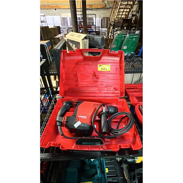 HILTI TE 30-AVR ELECTRIC ROTARY HAMMER IN A HARD TRANSPORT CASE