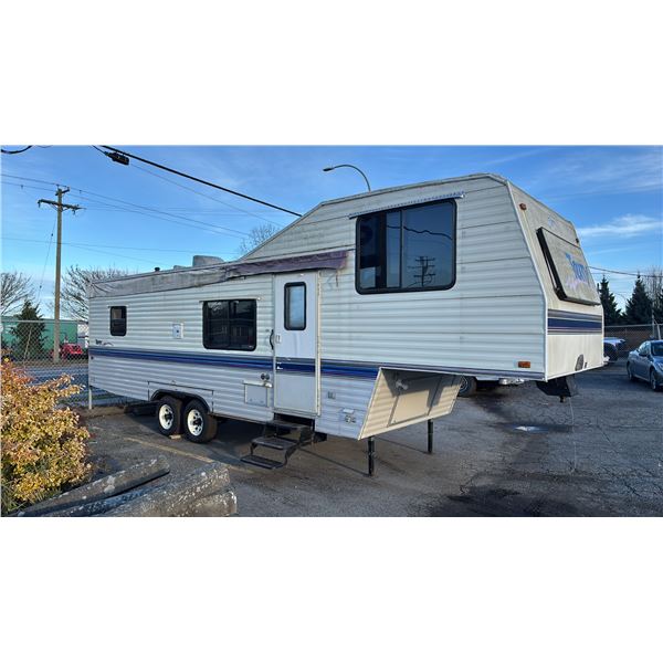 1994 TERRY TRAVEL 30' 4" TRAILER, WHITE, VIN 1EA5R2924R2452288,