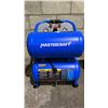 Image 1 : MASTERCRAFT 5 GALLON AIR COMPRESSOR