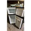 Image 2 : WHIRPOOL 48"T X 19"W SWING DOOR REFRIGERATOR WITH TOP FREEZER