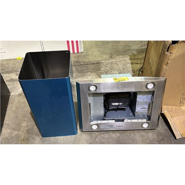 STAINLESS STEEL & GLASS RANGE HOOD IN BOX - *WORKING CONDITION UNKNOWN/MAY BE MISSING PARTS AND OR
