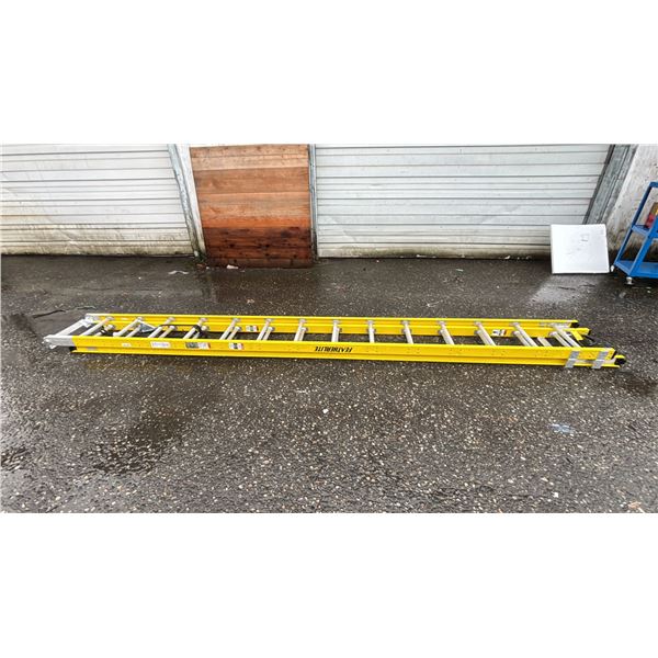 FEATHERLITE 28 FOOT FIBERGLASS EXTENSION LADDER