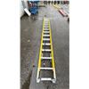 Image 2 : FEATHERLITE 28 FOOT FIBERGLASS EXTENSION LADDER