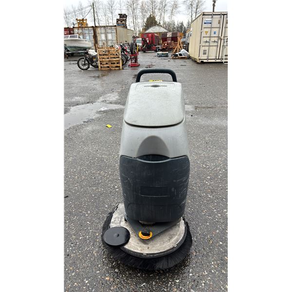 ADVANCE SC450 WALK BEHIND FLOOR SCRUBBER