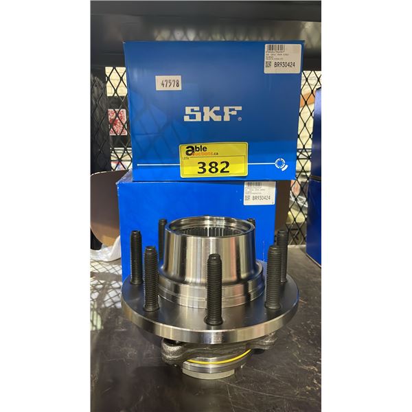 (2) SKF WHEEL BEARING & HUB ASSEMBLY BR930424