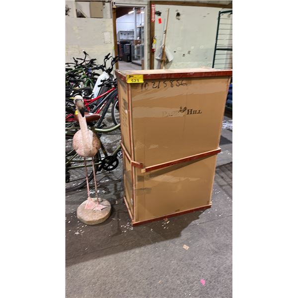 PARK HILL LUNA FLAMINGO AND LUIZ FLAMINGO METAL GARDEN FIGURES (DAMAGED)