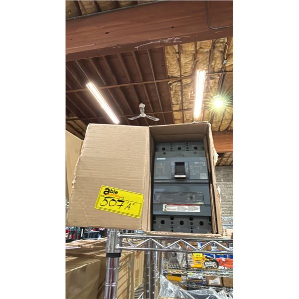 SIEMENS CIRCUIT BREAKER WITH THERMAL MAGNETIC TRIP UNIT 300 AMP