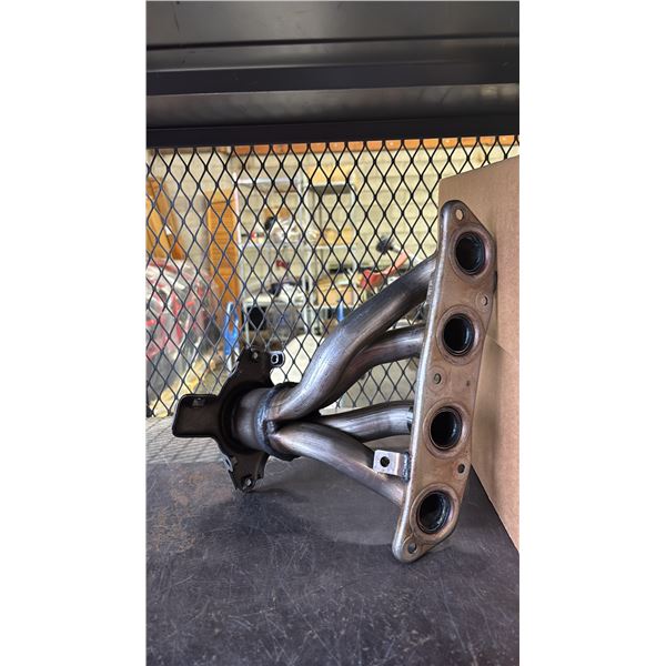 DORMAN 674-812 EXHAUST MANIFOLD