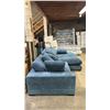 Image 2 : BLUE FABRIC UPHOLSTERED SECTIONAL WITH CHAISE END