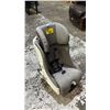 Image 2 : CLEK FOONF GREY CONVERTIBLE CAR SEAT: DATE OF MANUFACTURE MARCH 23, 2022 *LIGHT STAINING ON SEAT*