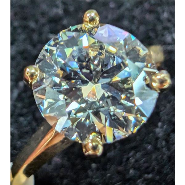 10K (1.7G)  LAB DIAMOND (1.55CT) RING (SIZE 5.75) SUGGESTED RETAIL VALUE $3400