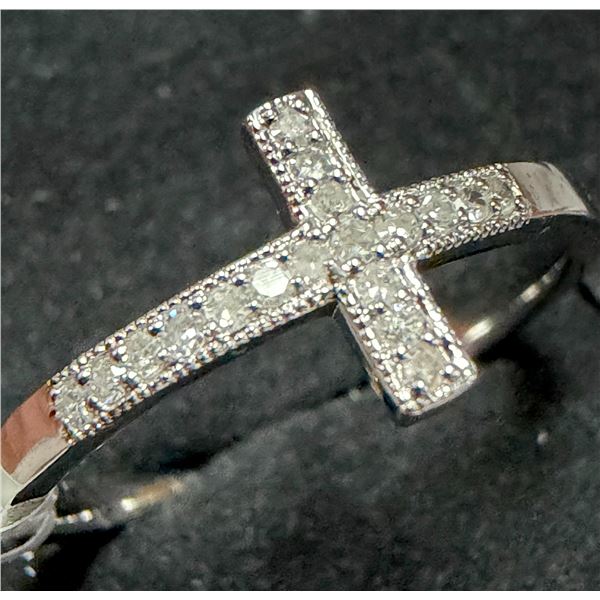 14K (1.91G) NATURAL DIAMOND (0.1CT) RING (SIZE 6.5) SUGGESTED RETAIL VALUE $1650