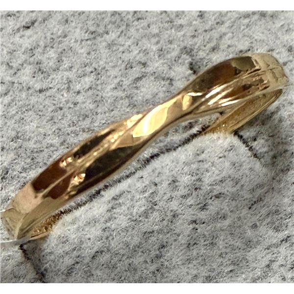 10K (0.8G),  PLAIN BAND RING SUGGESTED RETAIL VALUE $500