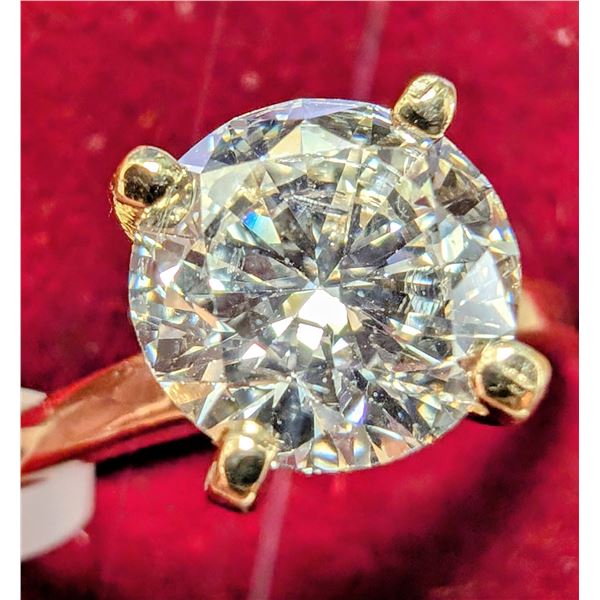10K (2.4G) LAB DIAMOND (1.65CT) RING (SIZE 6.25) SUGGESTED RETAIL VALUE $5400