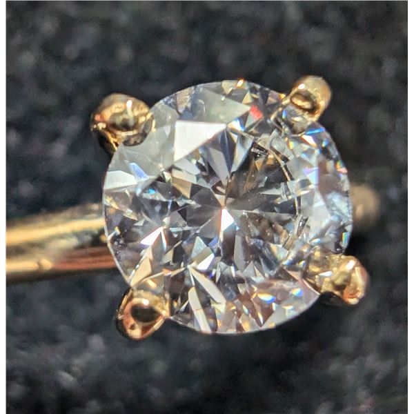 10K (2.4G) LAB DIAMOND (0.9CT)  RING (SIZE 6.5) APPRAISED INSURANCE VALUE $3100