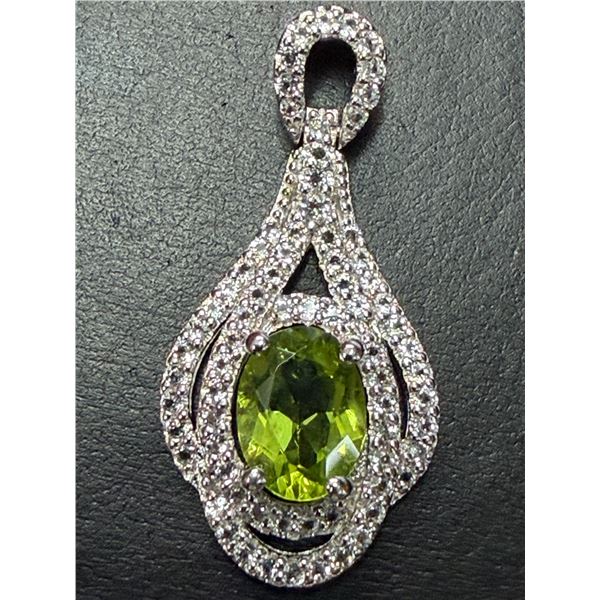 SILVER (2.9G) PERIDOT (APP 1.5CT) CZ (APP 0.35CT) PENDANT